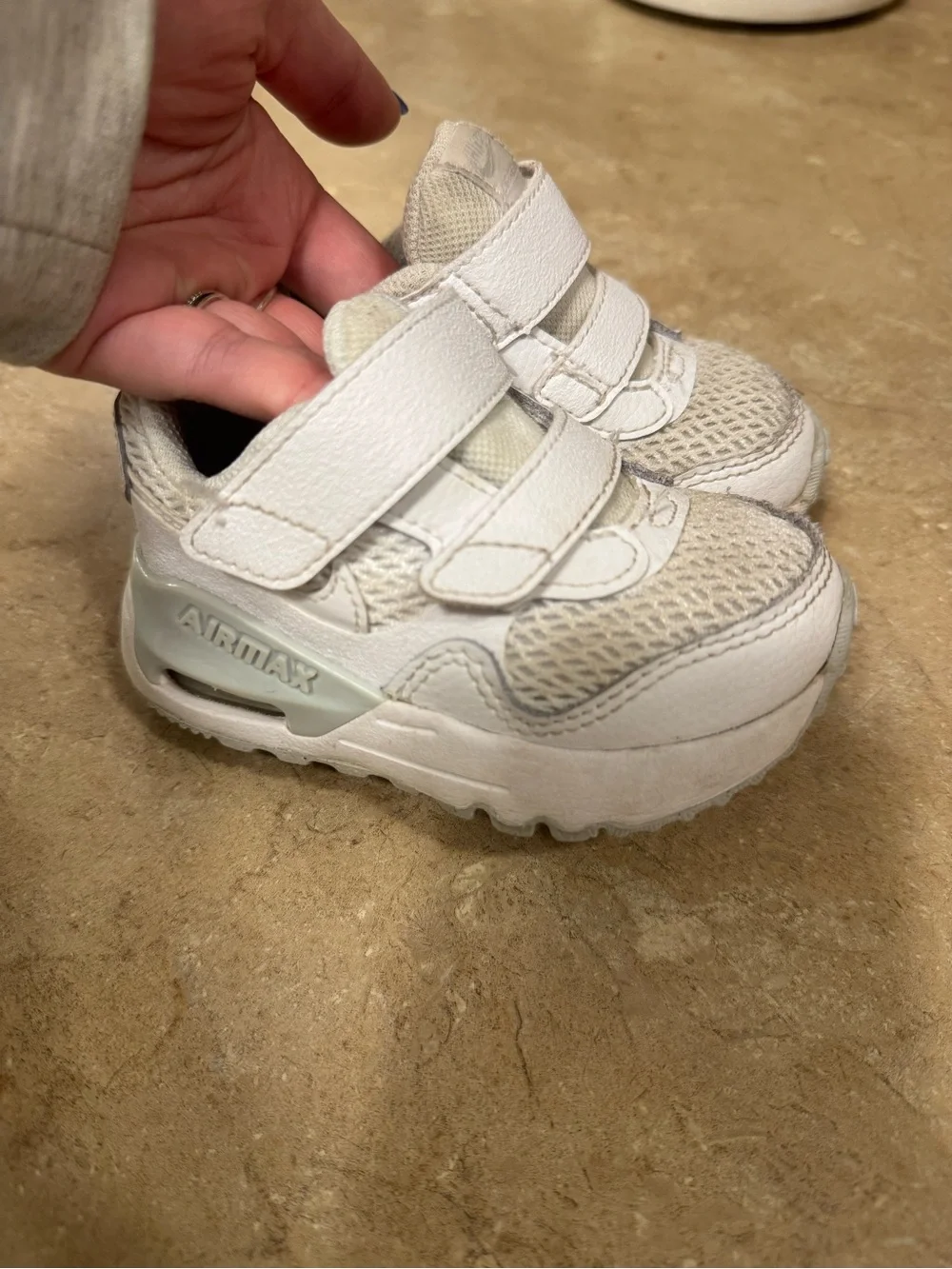 Toddler White Nike AirMax Velcro Sneakers Size 5C